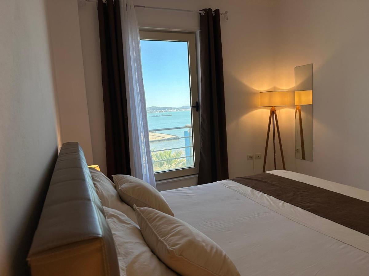 Front Superior Appartement Durrës